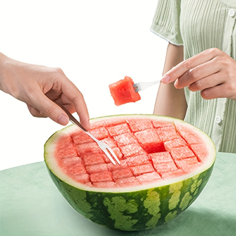 MelonMate™ - Cube Cutter precision-cut watermelon cubes served fresh, mess-free with ergonomic handle and safe edge design