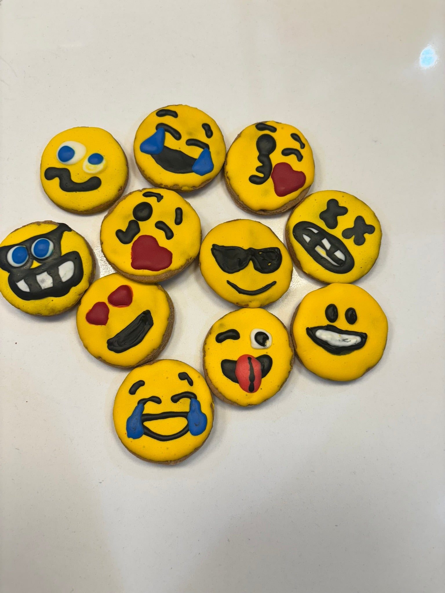 Emoji Organic Dog Cookies