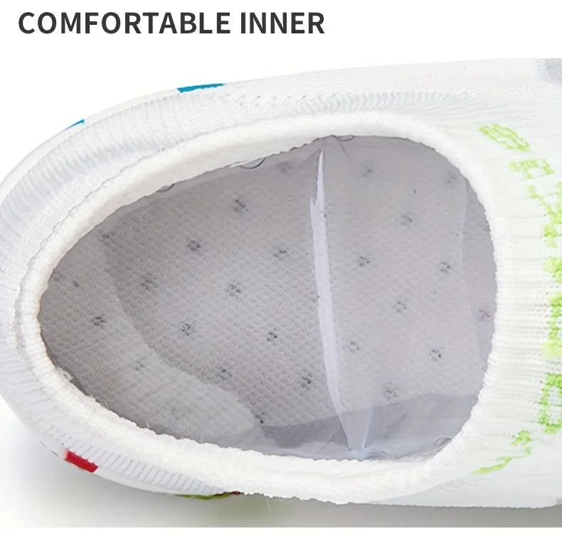 Quick-Dry Water Shoes white shoe opening showing the fabric-lined interior and upper stitching.